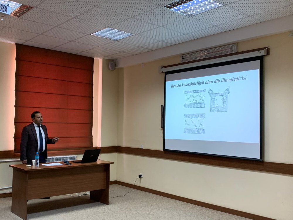 23.11.2022-ci il tarixde AzMIU-nun "Meliorasiya ve su teserrufati tikintisi" kafedrasinda elmi seminar kecirilmisdir