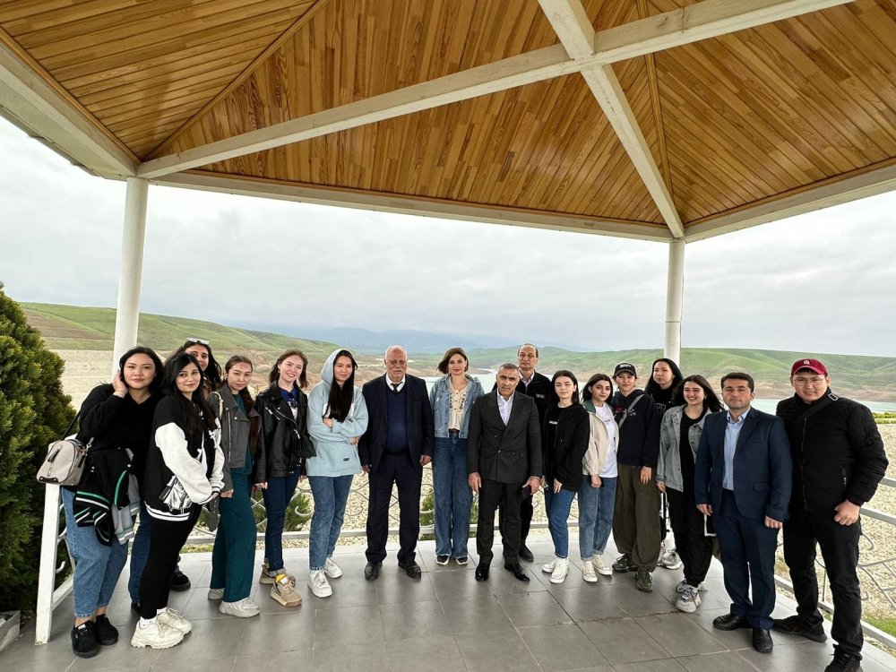 AzMIU-nun "ST ve MKS" fakultesinin telebeleri "Taxtakorpu" su anbarinda tecrubede istirak etmisler