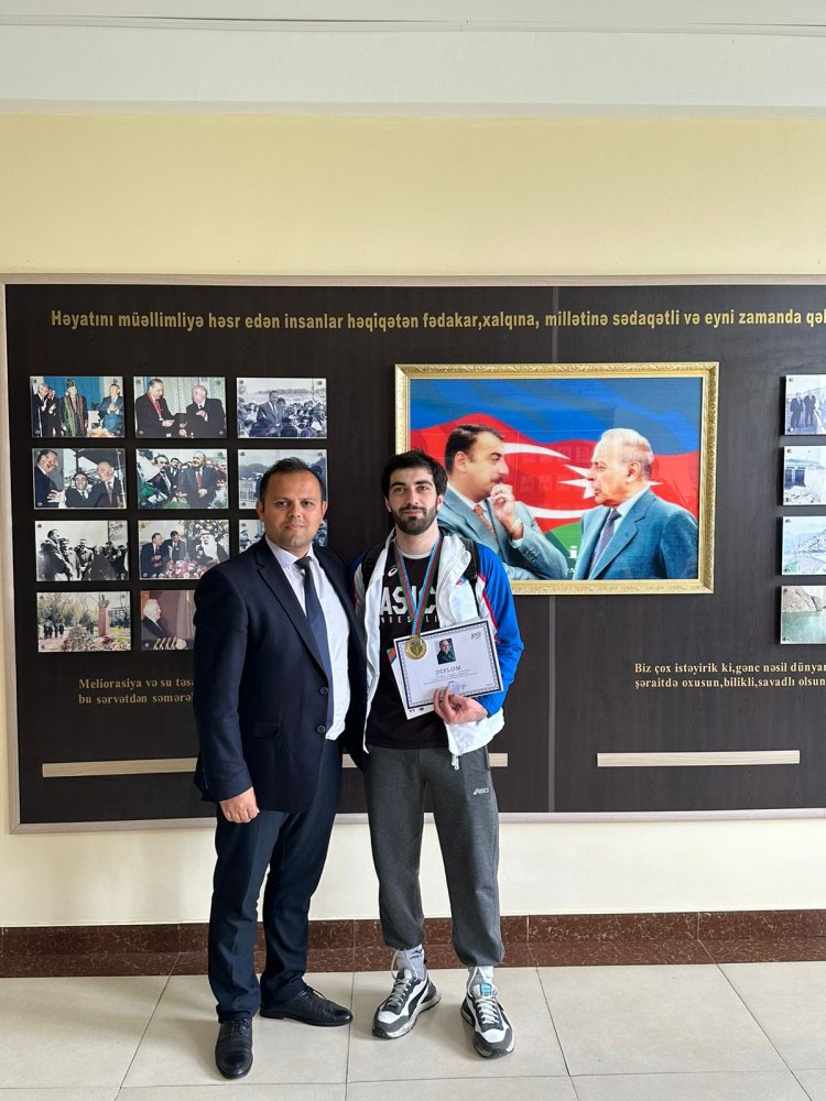 Ulu Onder Heyder Eliyevin 100 illiyine hesr edilmis serbest gules uzre aciq birinciliyinde AzMIU-nun "ST ve MKS" fakultesinin telebesi 1-ci yeri tutmusdur